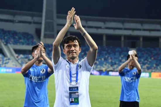 他自己可以想得开没问题，可我那老哥们儿会怎么想，我心里比谁都清楚，他走得早，我这个做兄弟的，得替他补了这个遗憾。